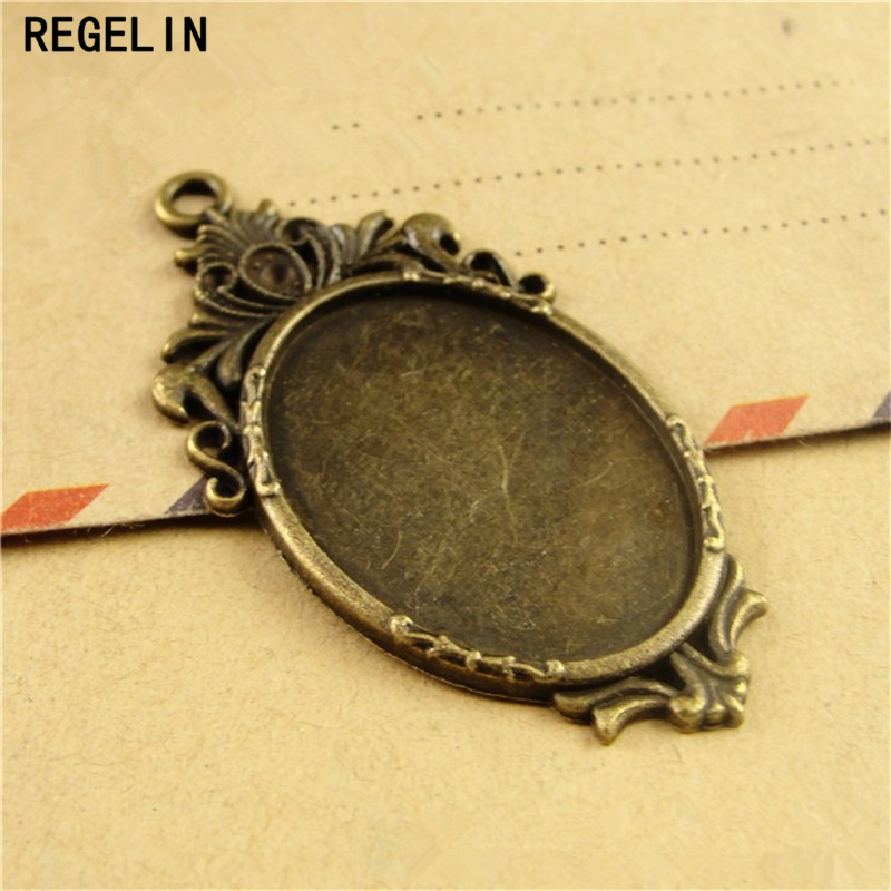 REGELIN Antiquariato Pendente  - Bezels Set Pendant recensione e prezzo